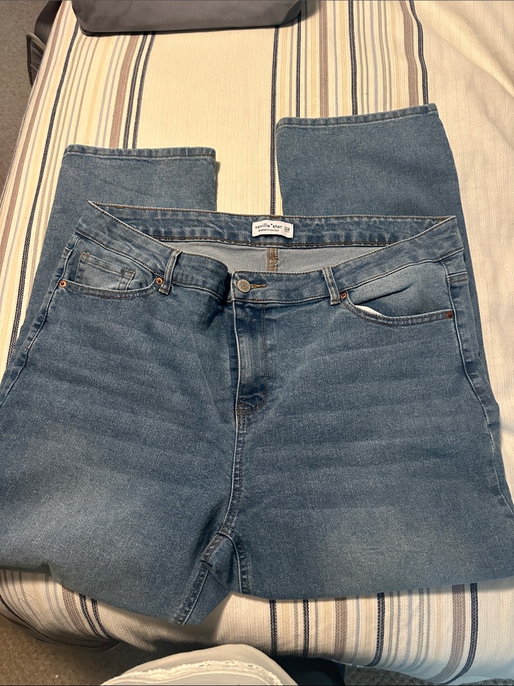 Vanilla Star Straight-Leg Jeans in Medium Blue Wash